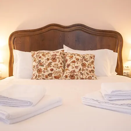 Seven Cafe&hotel Bed & Breakfast Pogradec