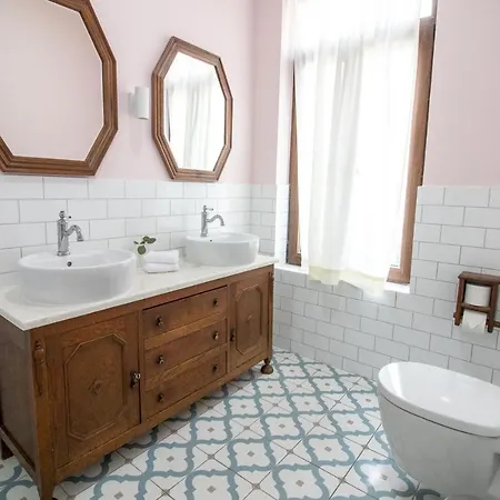 Bed & Breakfast Seven Cafe&hotel