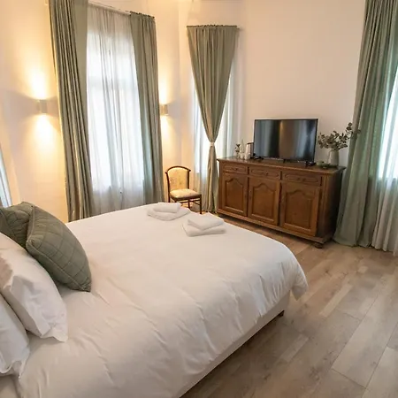 Seven Cafe&hotel 4* Pogradec